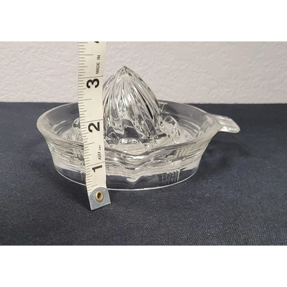Clear Heavy-duty Pressed Glass 6 inch Manual Citrus Juicer/Reamer Vintage 1940s